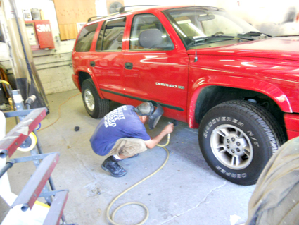 spraying paint in autobody shop - creating exact match